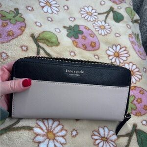 Kate Spade Black and Cream Women's Wallet